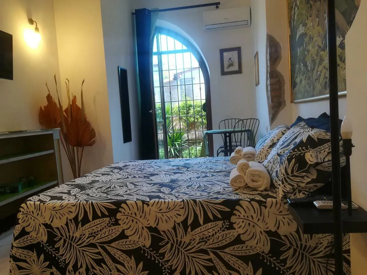 Homestay Ila In Fiera Apartment Rome Italy