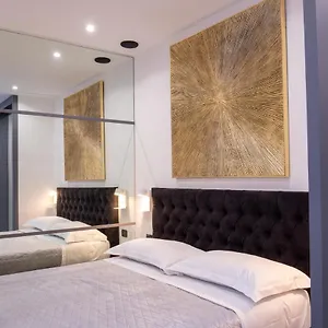 Appartamento T-house, Roma