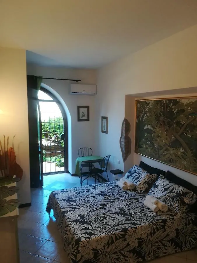 Habitación en casa particular Apartamento Ila In Fiera Roma